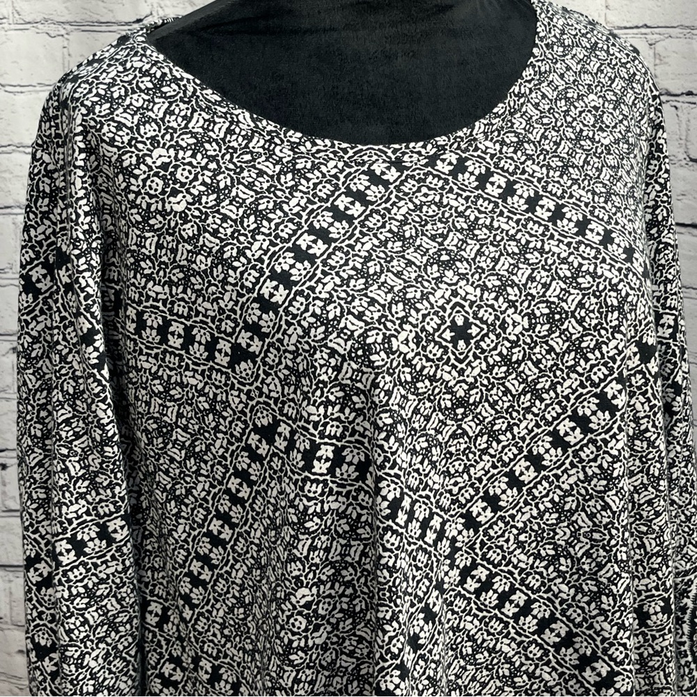 Lucky Brand Women's Plus Black/White Paisley Blouse Top Size 3X - Picture 8 of 13
